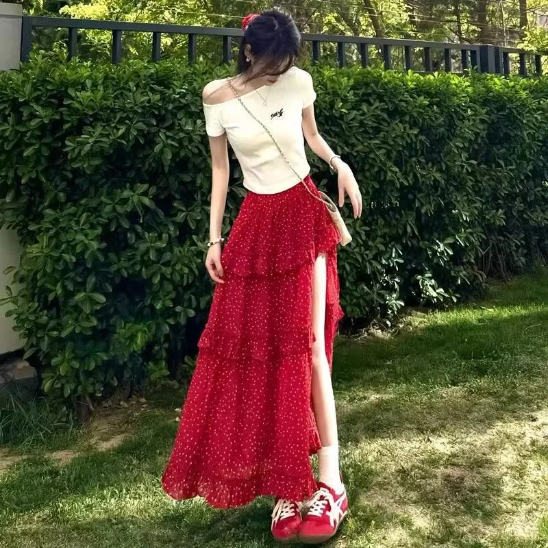 

Модная женская летняя юбка-полусолнце А-силуэта с асимметричным подолом, красная в горошек, с разрезом, коллекция 2026