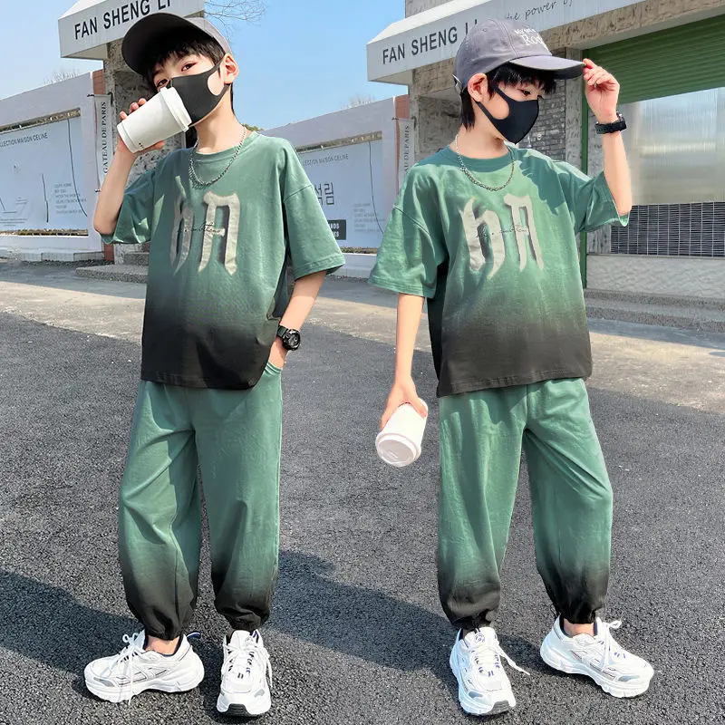 

Новые летние модные комплекты для детей: стильные футболки с коротким рукавом и свободные спортивные штаны для подростков, 2 предмета в наборе.