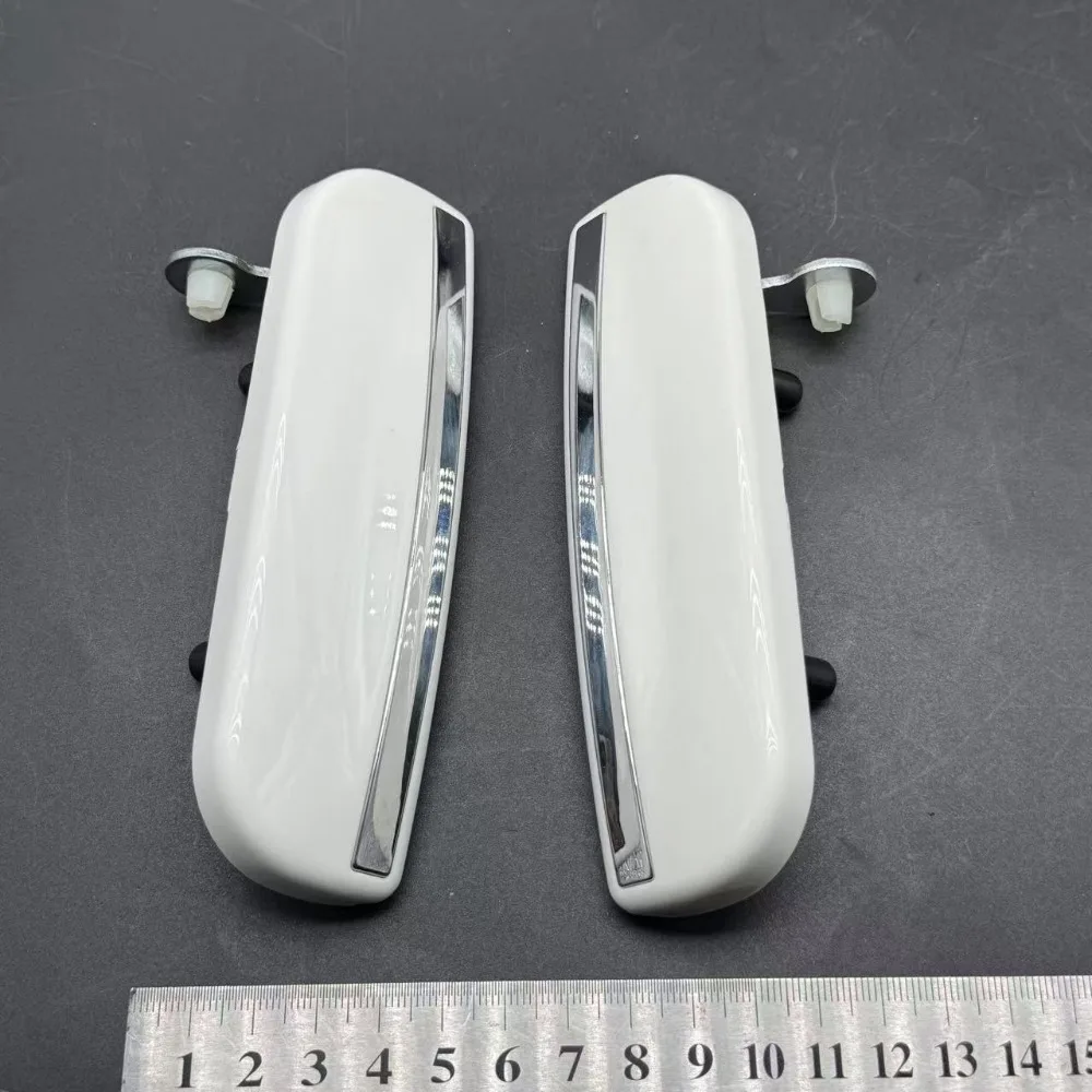 

Для Zotye T200 Hunter Внешняя дверная ручка с яркой полосой