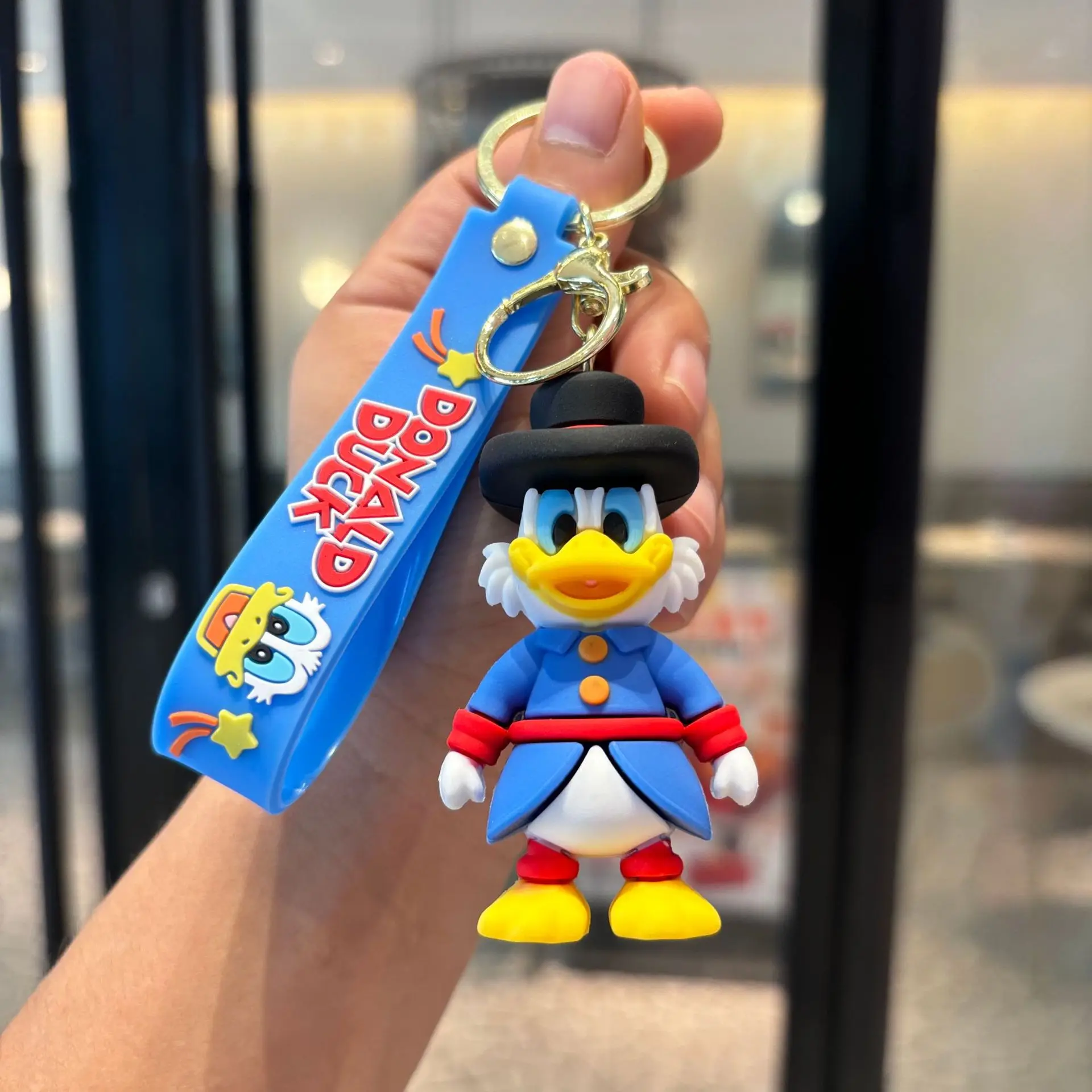 Disney Anime Cartoon Keyring, Donald Duck Daisy Keychain, carro pingente, crianças passatempo brinquedos, presentes de Natal, novo modelo