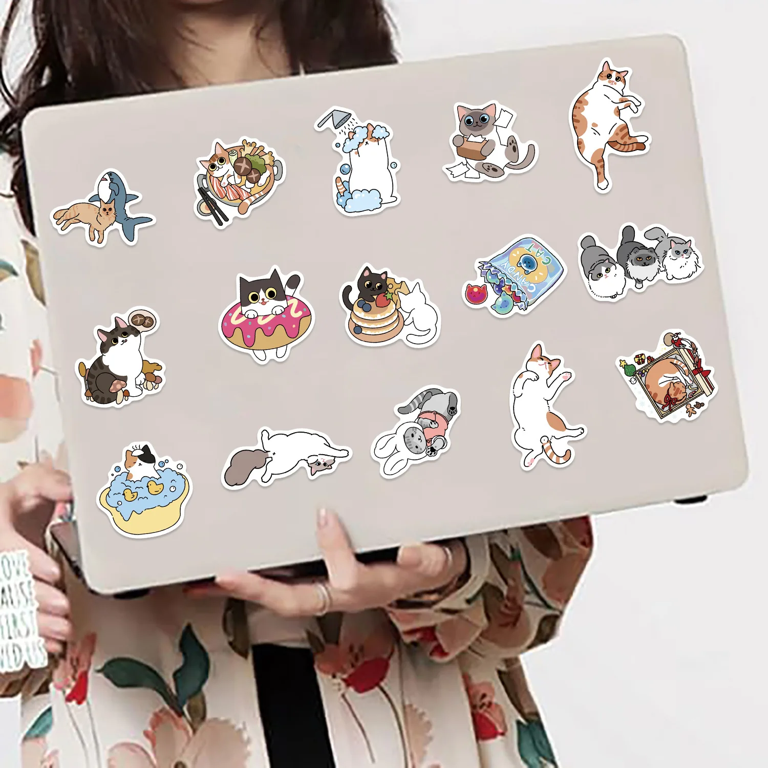 50 stks Leuke Katten Dieren Cartoon Graffiti Stickers Telefoon Gitaar Laptop Notebook Koffer Water Cups Waterdichte Sticker Kinderen Speelgoed