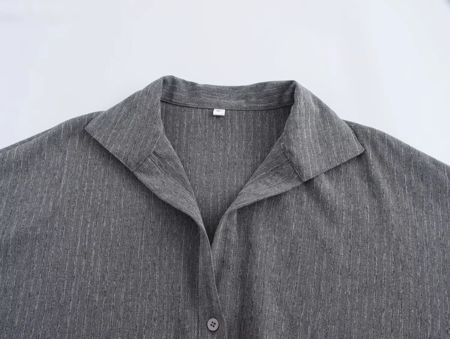 Camicia da donna con colletto a polo casual a righe larghe con decorazione abbottonata di nuova moda da donna camicia da donna a maniche lunghe retrò top chic