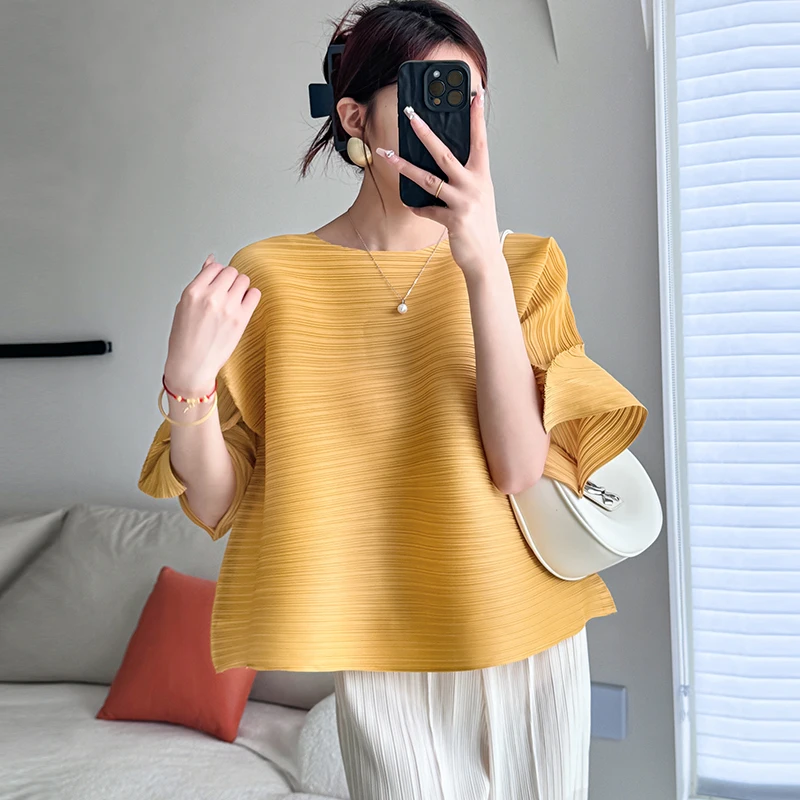 

Chic Design Miyake Pleated Simple Solid Women Tops 2024 Summer Stretchy Flare Sleeve Loose Fashion Blouse Shirt Women Causal