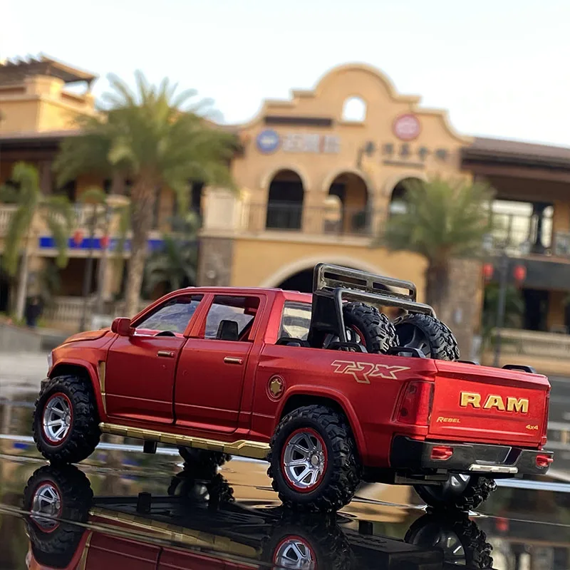 1:32 Dodge RAM TXR Pickup modello di auto in lega Diecasts & Toy giocattolo in metallo veicoli fuoristrada modello di auto collezione di simulazione regalo per bambini