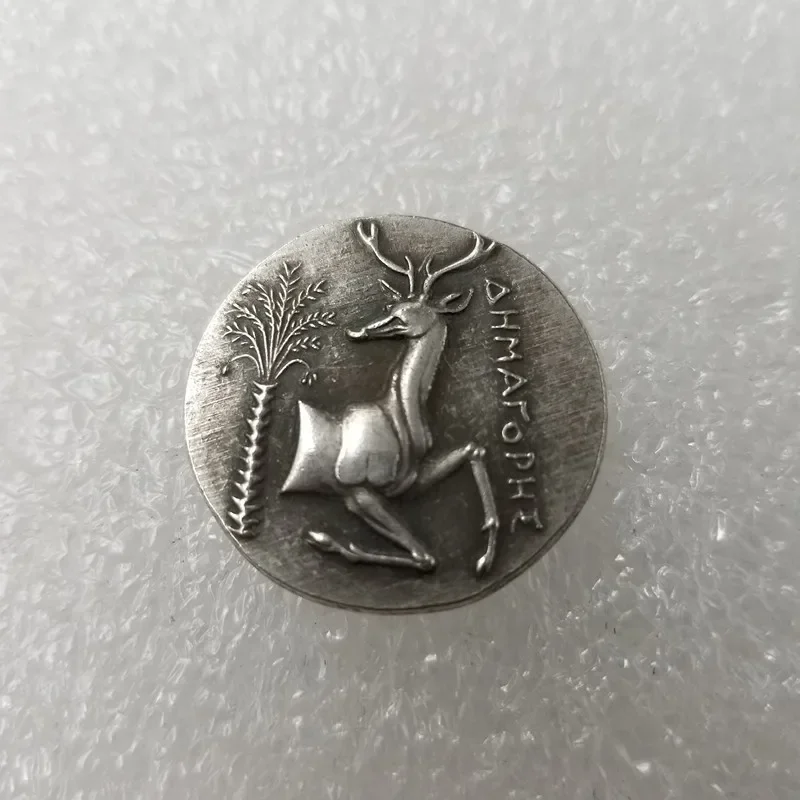 1Pcs ANCIENT COIN COPY Sika deer Little Bee  Antique style commemorative coins-replica collectibles metal collect gift beautiful