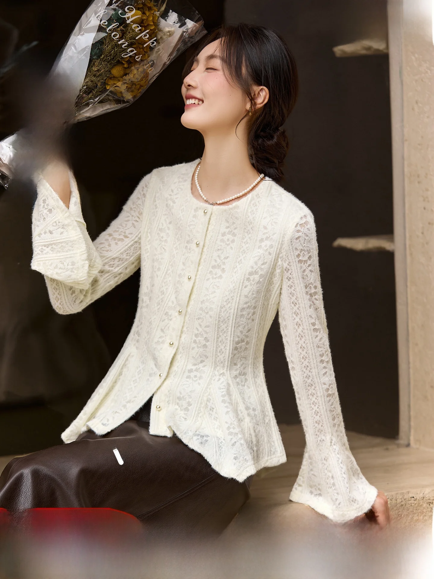 

Женский модный кардиган Slim Fit с кружевом и узором снежинок, французский стиль, с круглым вырезом, длинными рукавами, цветной, базовый