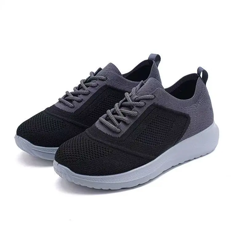 

Popular New Bestseller Breathable Shoes Couple Color Soft-soled Woven Men Outdoor Lightweight Fashionable Man's Casual Sneakers
