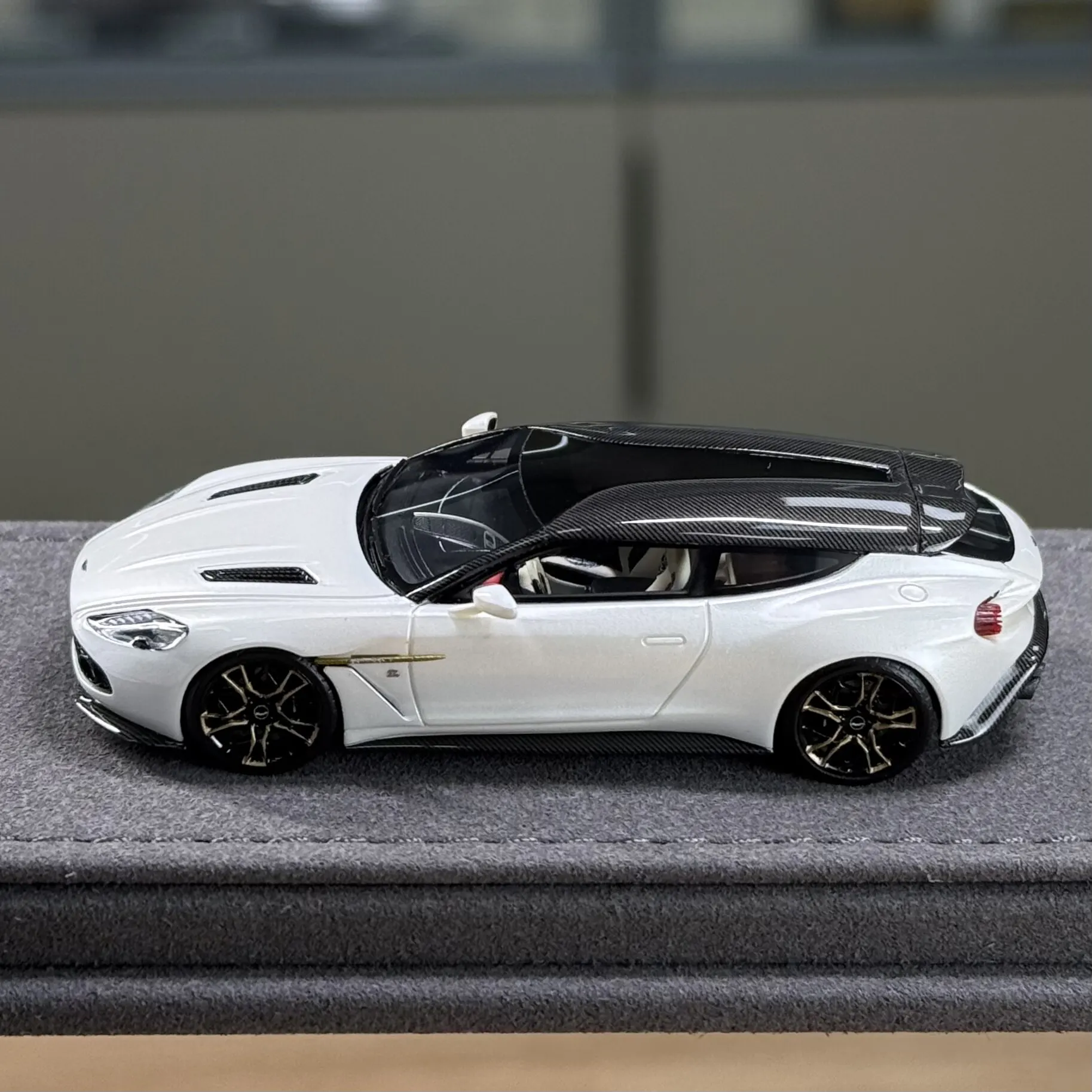AT 1:64 Scale Resin Car Model
