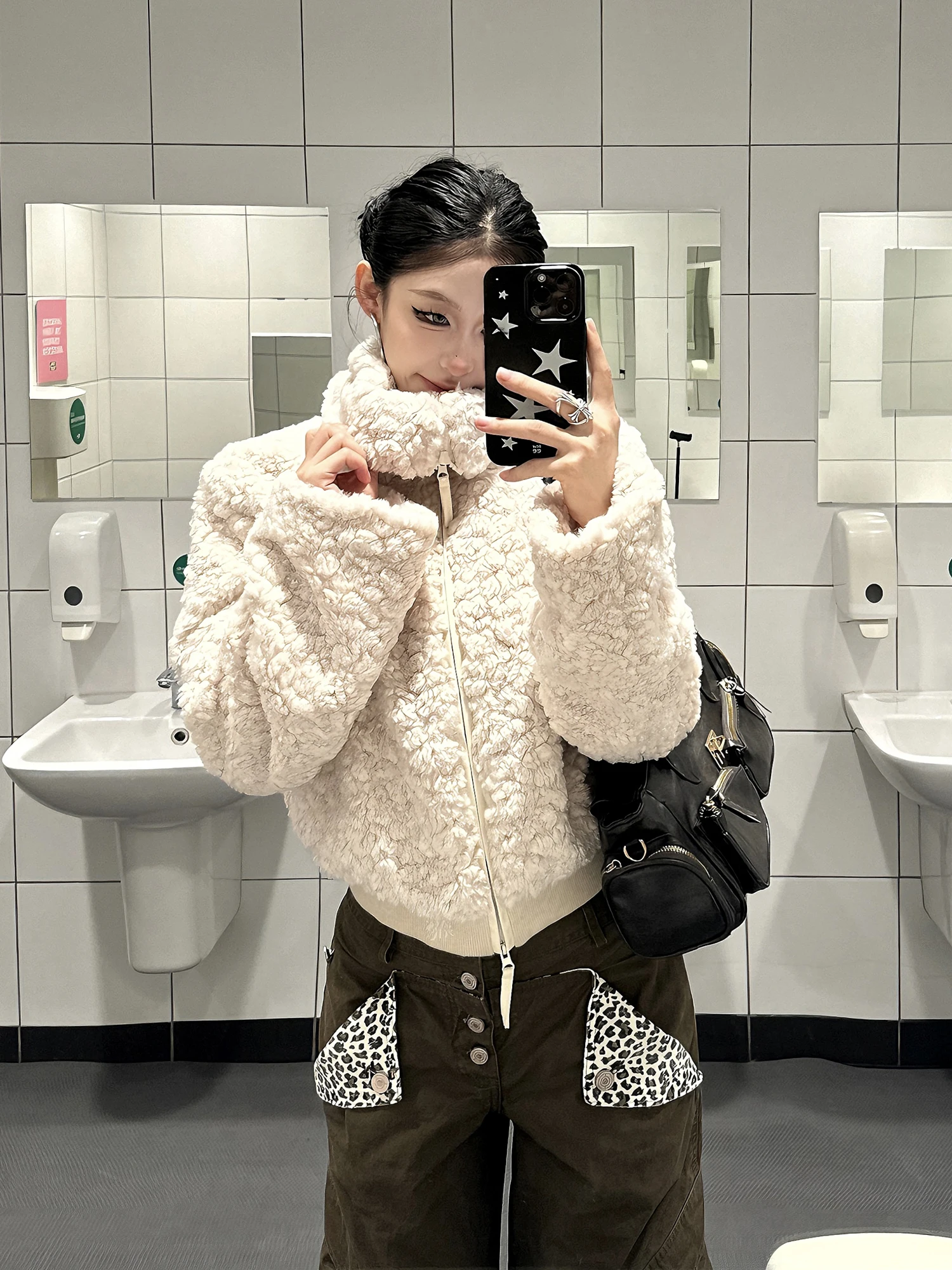 

Теплая хлопковая куртка для женщин: повседневное зимнее пальто свободного кроя с воротником-стойкой из овечьей шерсти, уличный стиль, на молнии