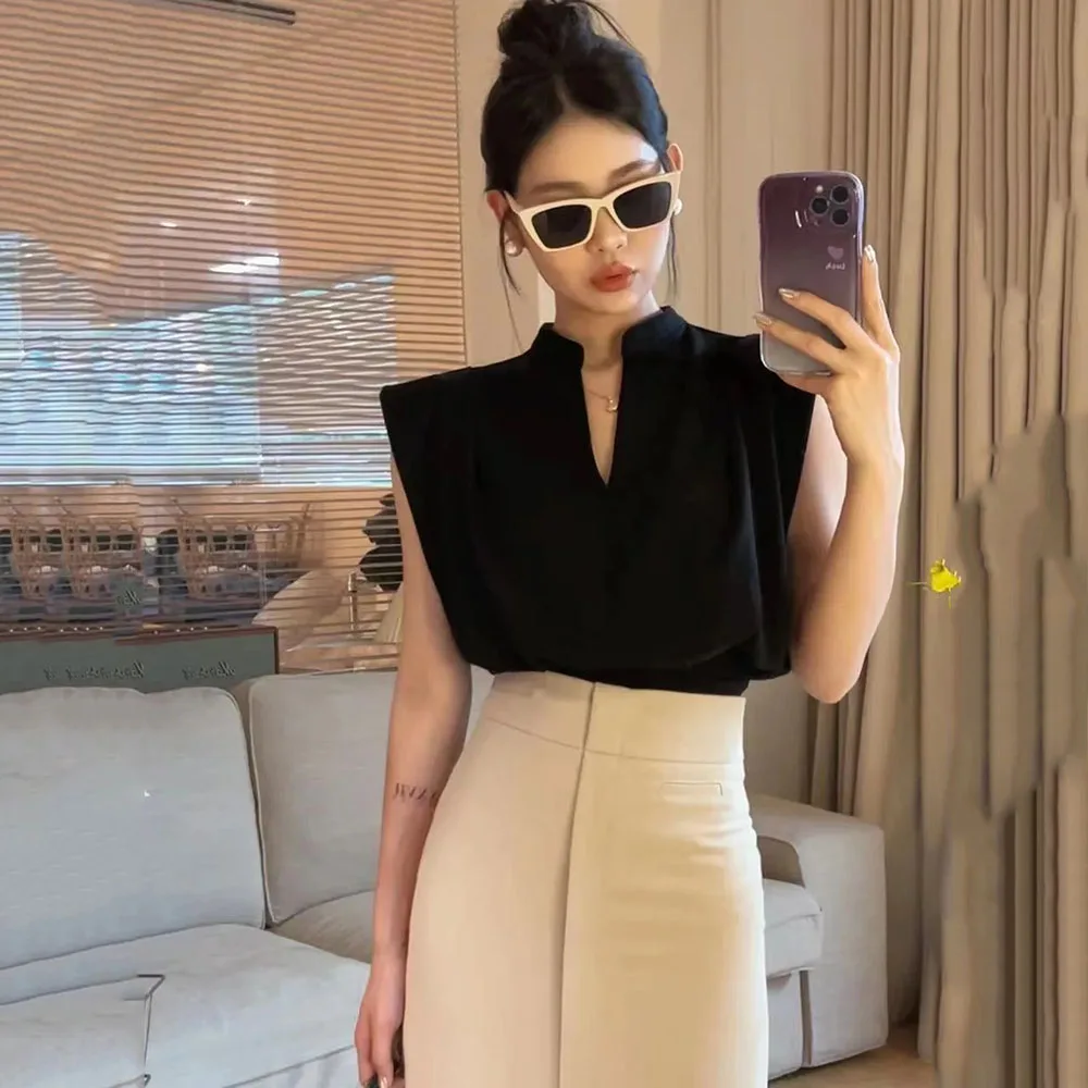 Korean Style Women Blouses V-neck Elegant Chic White Sleeveless Shirts Apricot Crop Tops Office Style Old Money Aesthetic Ladies