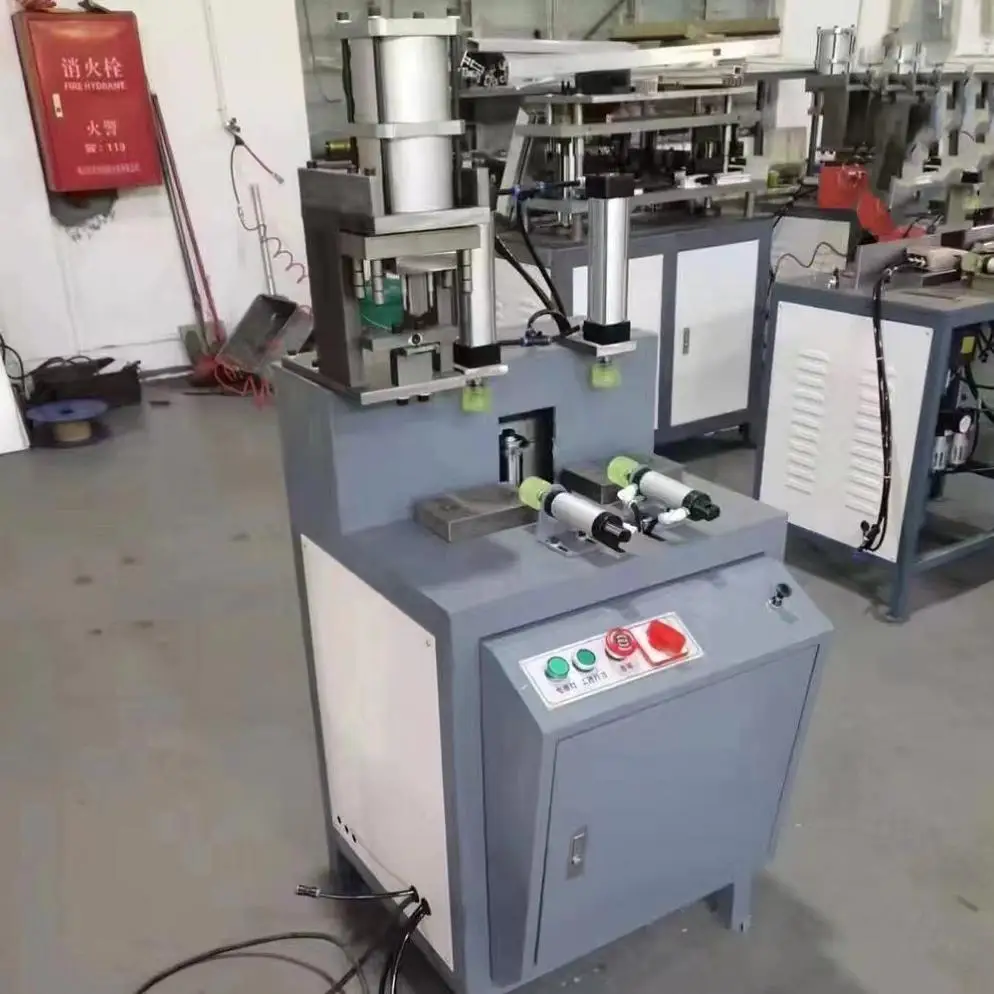 

Портативный алюминиевый ПВХ-сверлильный станок для окон и дверных замков, мини-металлический режущий миниатюрный двигатель для сверления сливного отверстия в полу