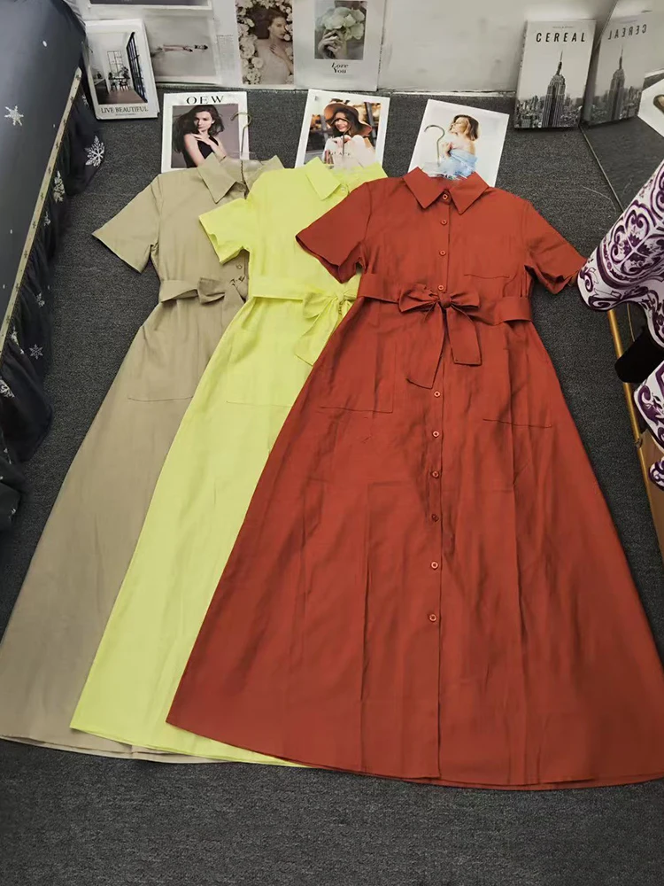 Sommer-2025, Damenbekleidung: Retro-Hemdkleid mit einfarbigem Revers, einreihigem Bindeband und geraffter Taille, modisches gerades Kleid