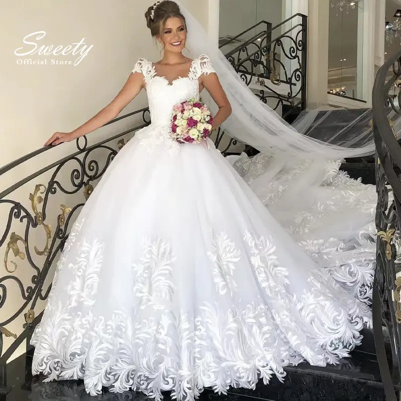 

Luxury Wedding Gowns Chiffon With Beading Embroidery Ball Gown Train O-neck Full Sleeve Wedding Dresses Church Wedding Button