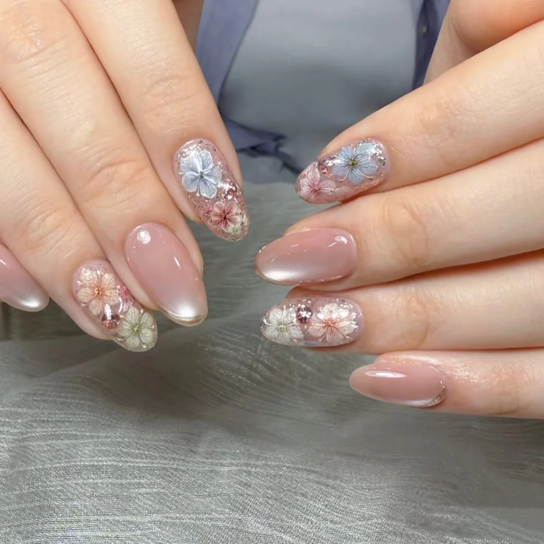 

24PCS French Sweet Floral Press on Nails Almond Nude Pink High End Gold Foil Floral False Nails Elegant Nail Art for Women Girls