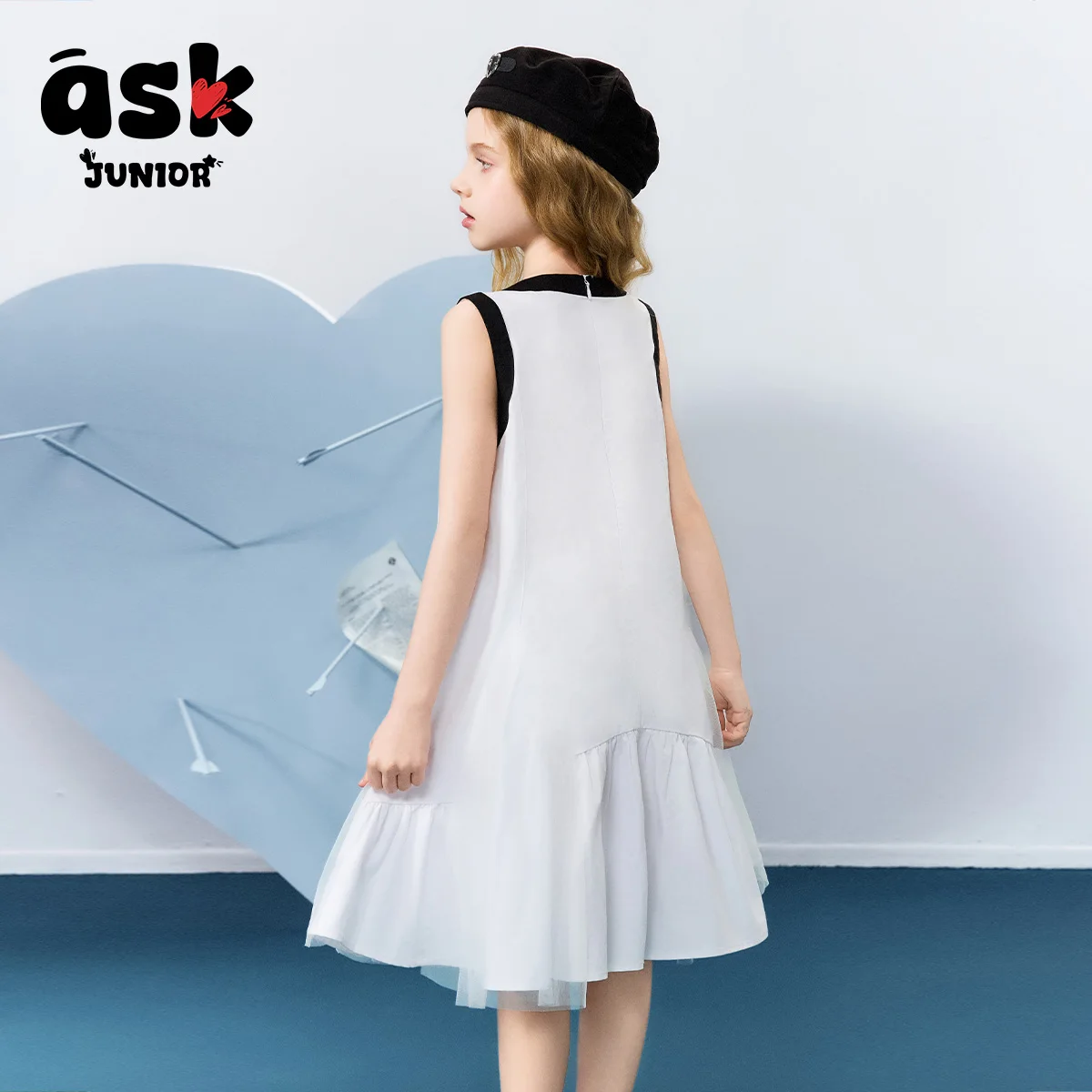 فستان بدون أكمام بحافة ألوان متباينة للفتيات الصغيرات الصغار في الصيف والرياح البسيطة #4