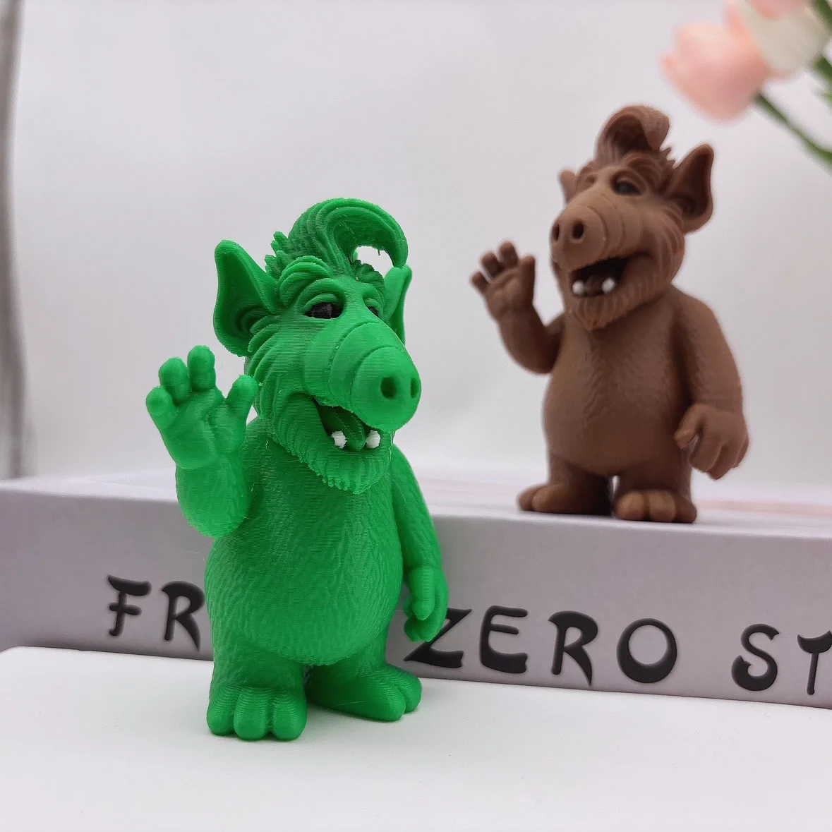 3D Printed Green Troll Figurine, Waving Monster Creature Statue, Fantasy Animal Sculpture, Unique Desktop Ornament