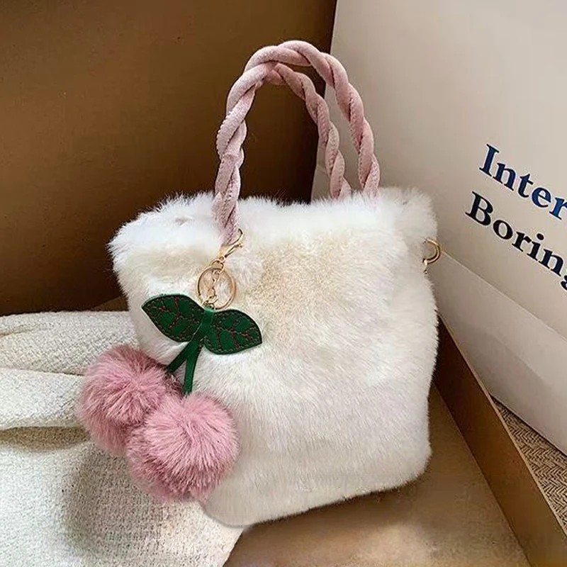 حقيبة كروس من الفرو الصناعي المنفوش للنساء، محفظة كتف صغيرة من القطيفة مع كرة الكرز والشرابة، حقيبة يد لطيفة للفتيات #5