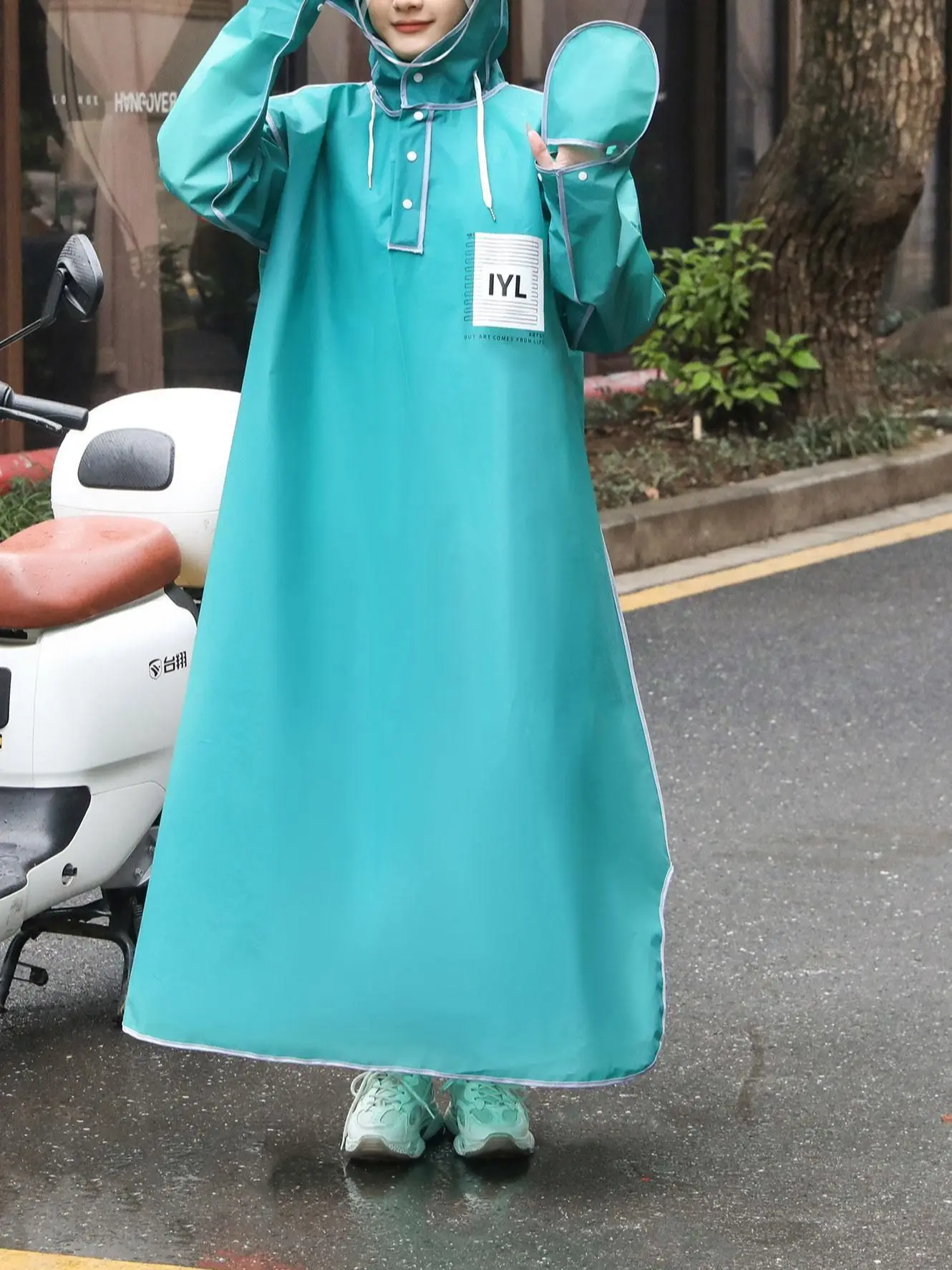 Electric vehicle raincoat long body rainstorm-proof vehicle separation female adult battery car single head poncho