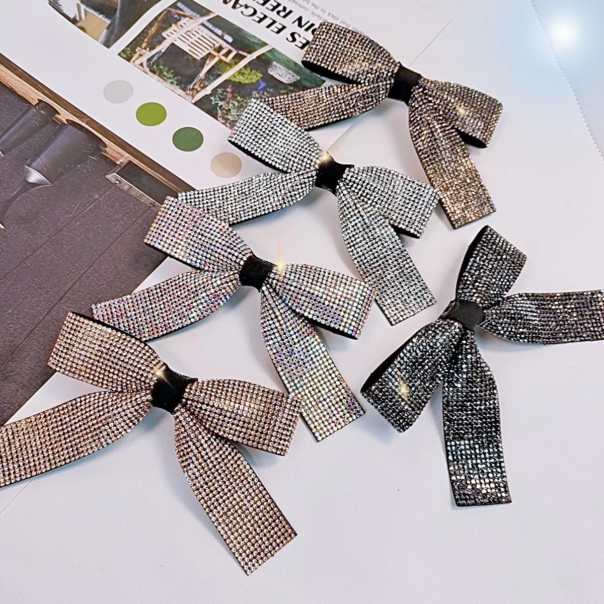 

Luxury Rhinestone Bow Hair Clips & Barrettes Elegant Spring Clamp Hairpins for Women High-End Fashion Hair Accessories