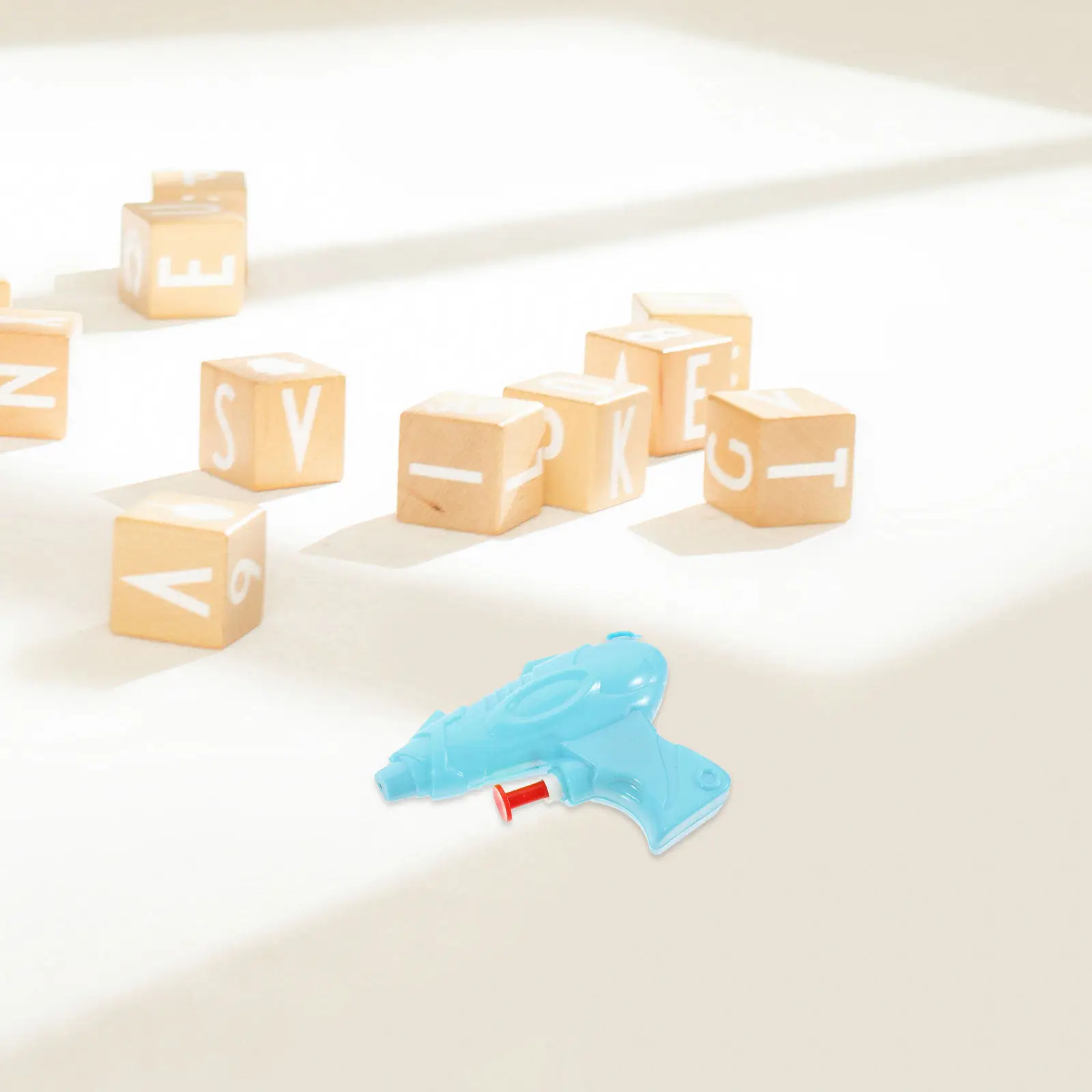 24pcs-small-water-gun-for-kids-abs-safe-material-quick-fire-trigger-long-distance-beach-play-swimming-pool-outdoor-summer-fun