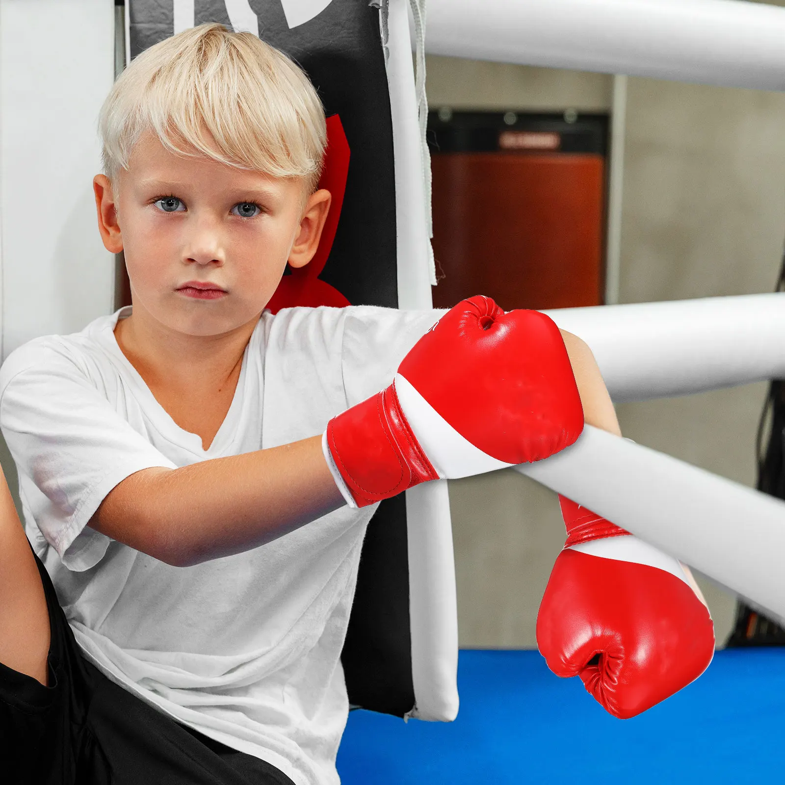 

1 Pair Kids Boxing Gloves Youth Punching Mitts 3-10 Years Impact Absorption Padding Protection Breathable Adjustable Closure