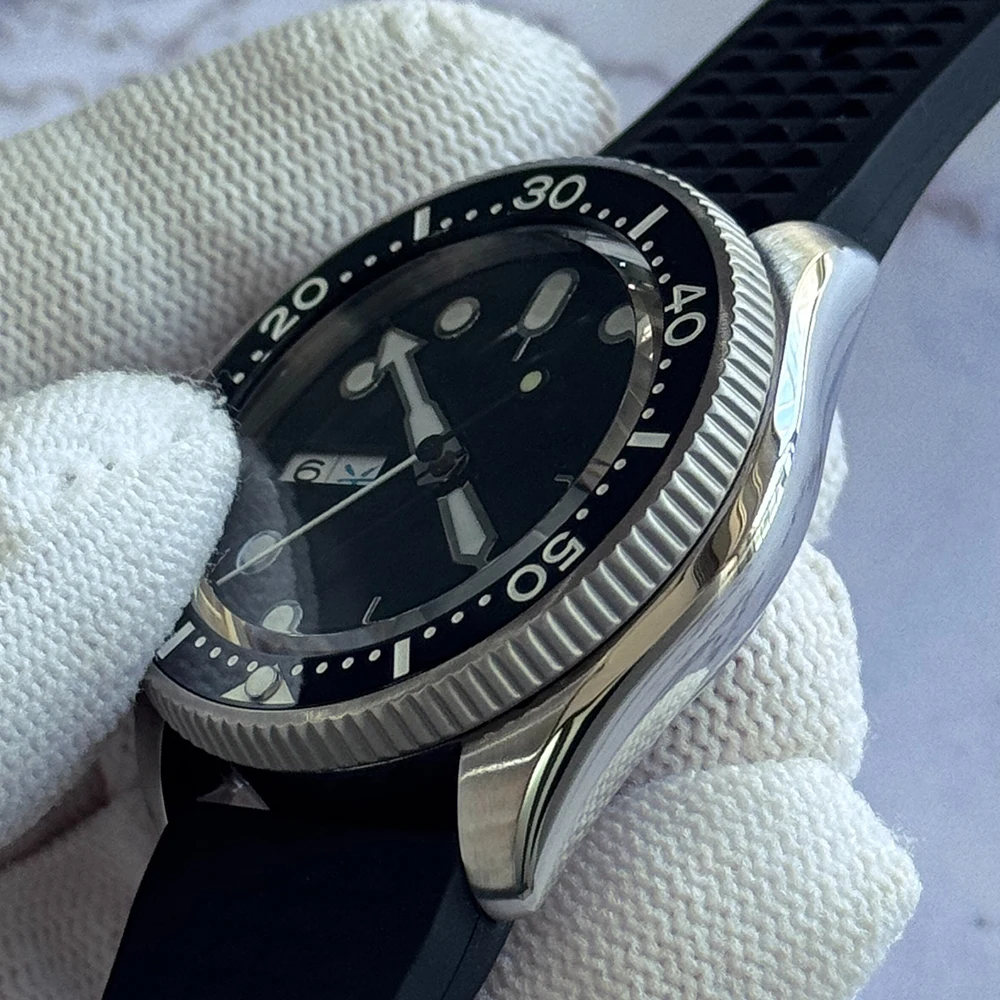 YEJIAOLAN 38mm NH36 Black Dial Automatic Watch Rubber Strap Sapphire Glass Rotating Bezel for 3.8 Screw Crown Date Luminous SKX