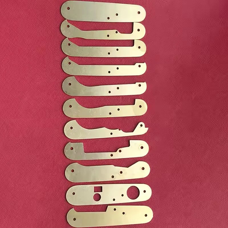 Accesorios navaja suiza 91mm – Revestimientos latón y espaciadores - imagen 3