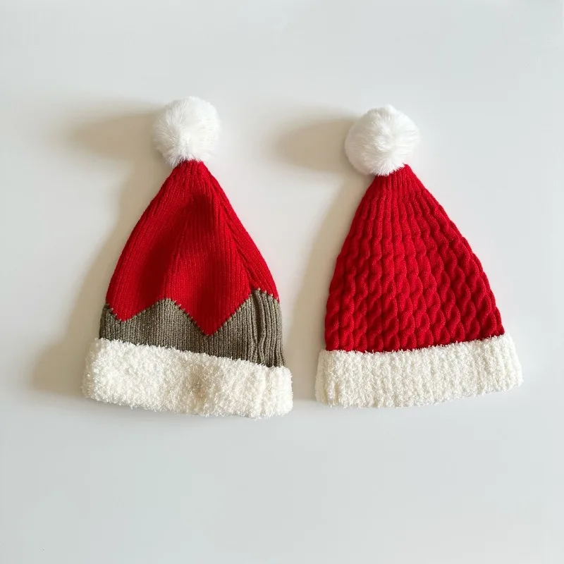 

Новая детская рождественская шапка осень/зима 2025 — милая теплая благоприятная для кожи красная новогодняя шапка с помпоном, унисекс для мальчиков и девочек.