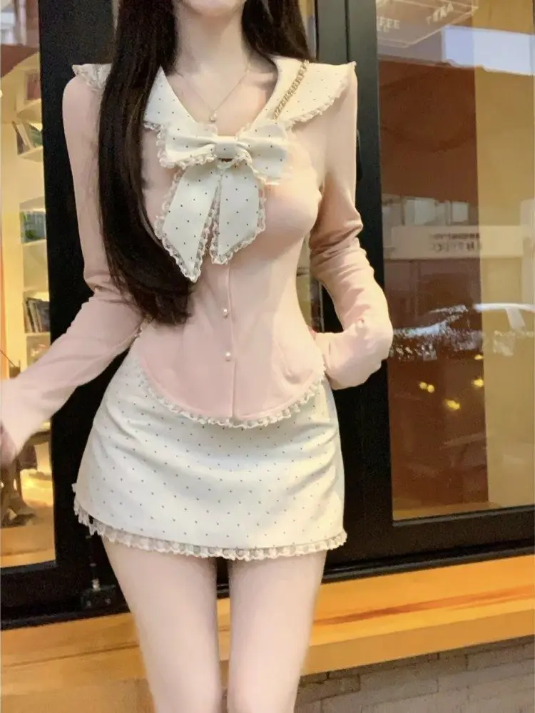 

Корейский милый комплект из двух предметов для женщин Y2k, элегантный укороченный топ с украшением в виде банта + короткие юбки в горошек, винтажный осенний шикарный комплект для похудения