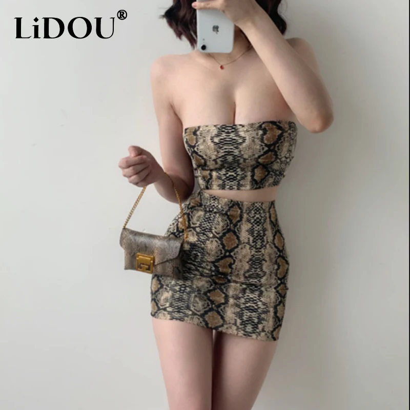 

2023 Summer New American Style Sexy Nightclub Serpentine Fashion Printing Tube Top + Women High Waisted Slim Y2K Mini Dress