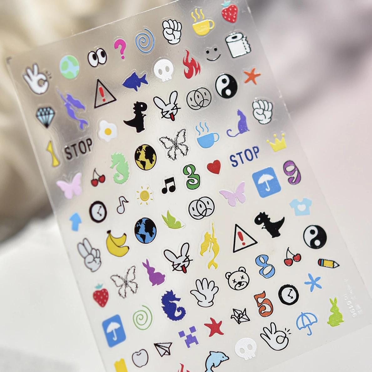 الفواكه الحيوانات نمط النقوش ورقة كرين الأسماك عدد العين ساعة الوقت ستار تاج قلم رصاص ديناصور مسمار الفن ملصق مانيكير مائي