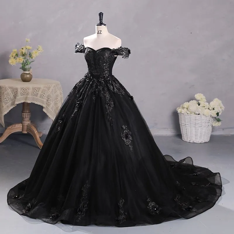 Vestidos Años QuinceañerasBlack Off The Shoulder Quinceanera Dresses Princess Lace Appliques Prom Dress With Train Customized