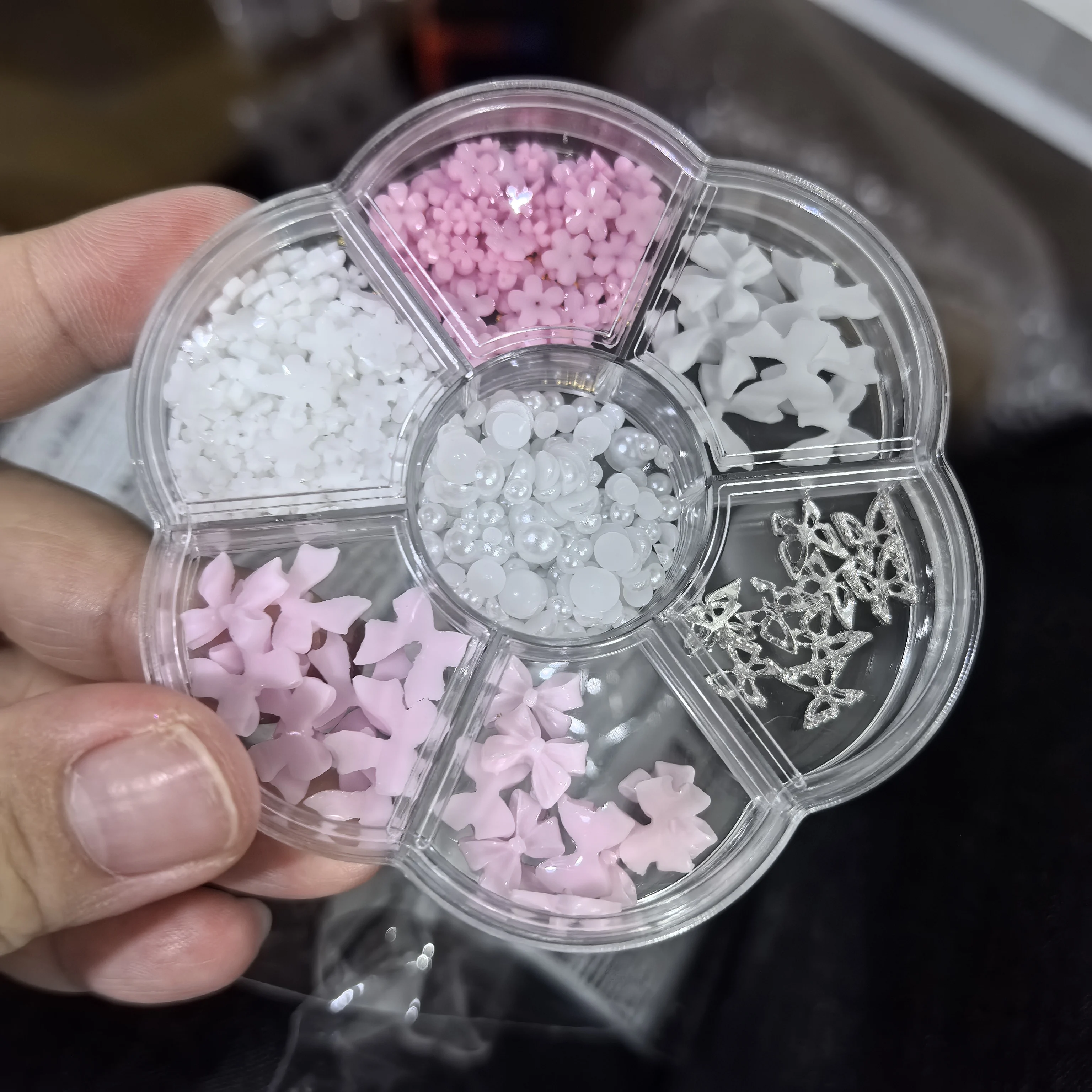 7Gird 3D Pink White Acrylic Flower Butterflies Bows Nail Art Decorations Mix Gold Caviar Beads Pearl Rhinestones DIY Accessories