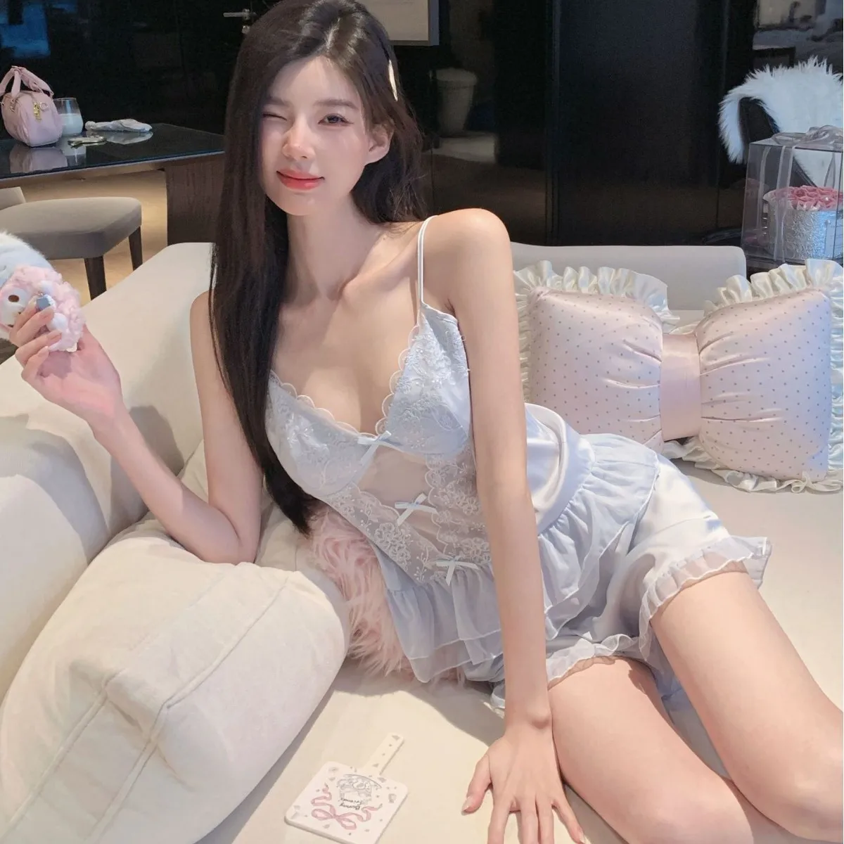 Summer skin friendly sexy pure desire lace long sleeved home suit set, women's cool pajamas, suspender shorts, ice silk pajamas