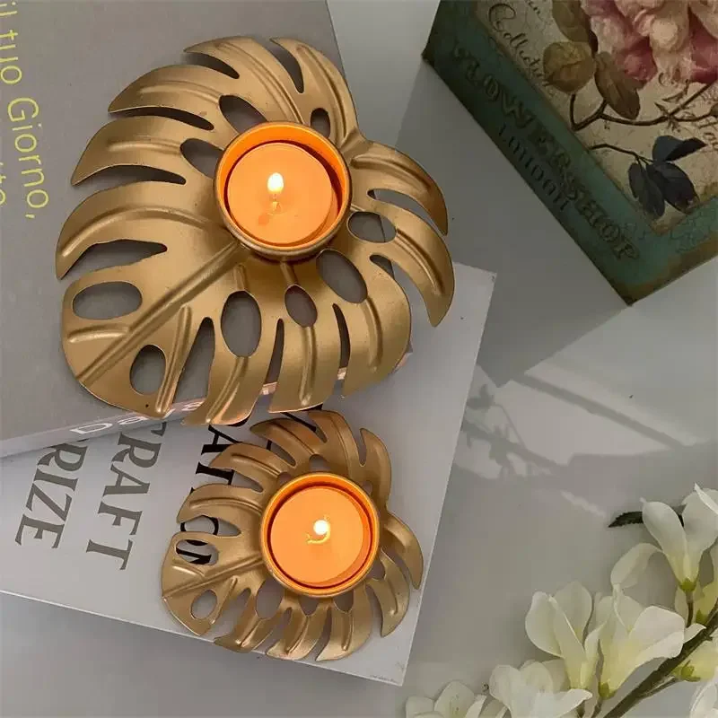 Hollow Out Golden Leaf Tea Ornament Candlestick Aromatherapy Container Iron Candle Stage Props Home Decoration Candle Cup