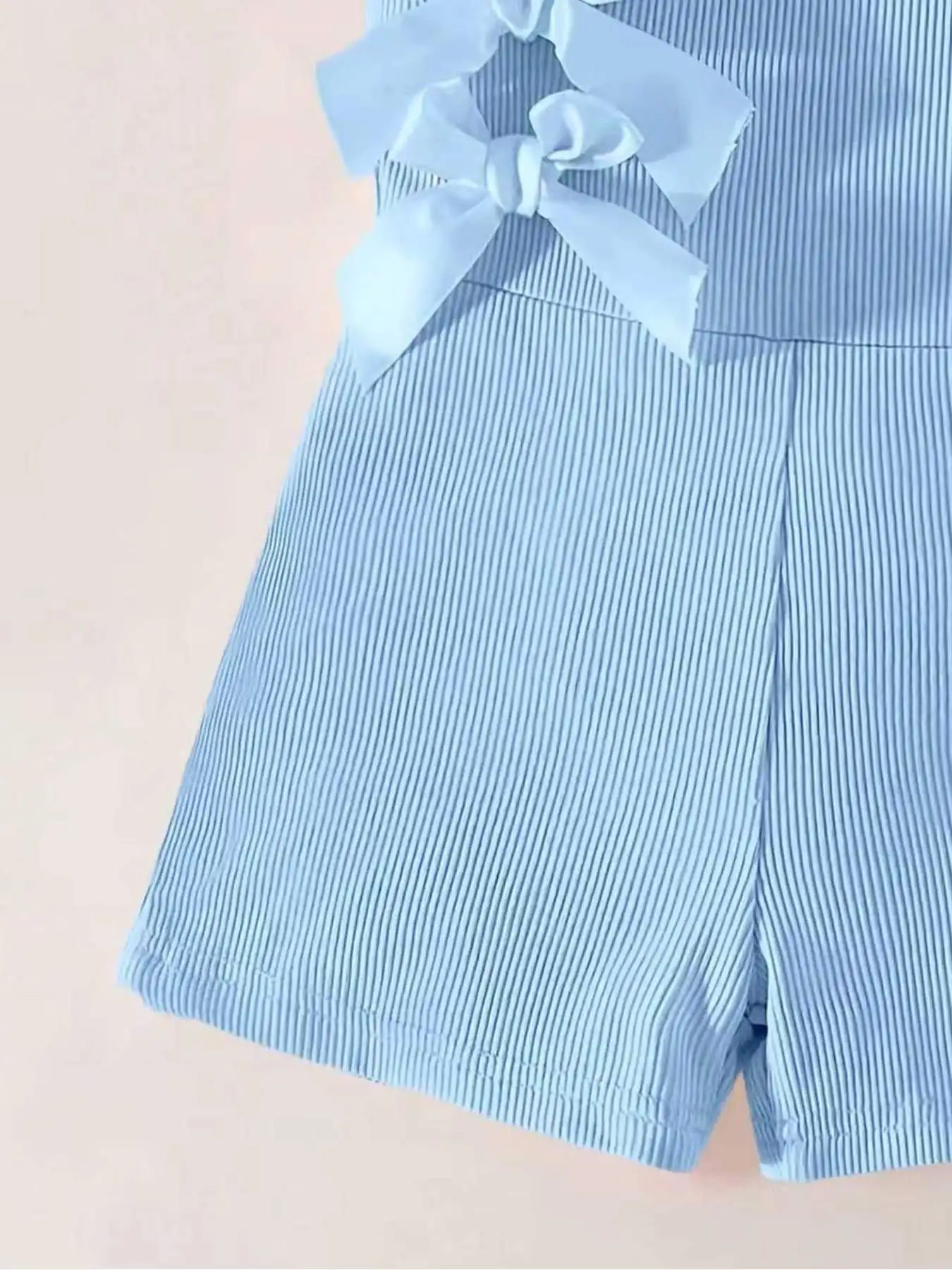 Kinder-Jumpsuit mit eckigem Ausschnitt, ärmellos, lässig, elegant, bequem, einfarbig, mit Schleife und Trägern, einteiliger Anzug für Kinder – Detail 5