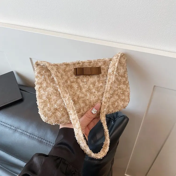 

Niche Ins Women's Bag 2026 Fall New Large Capacity Shoulder Crossbody Chain Bag Fashion