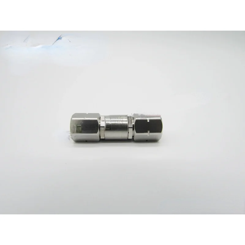 SHW 2,4/2,4 mm DC-50 GHz HF-Millimeterwellenadapter 2,4 Stecker auf 2,4 Stecker