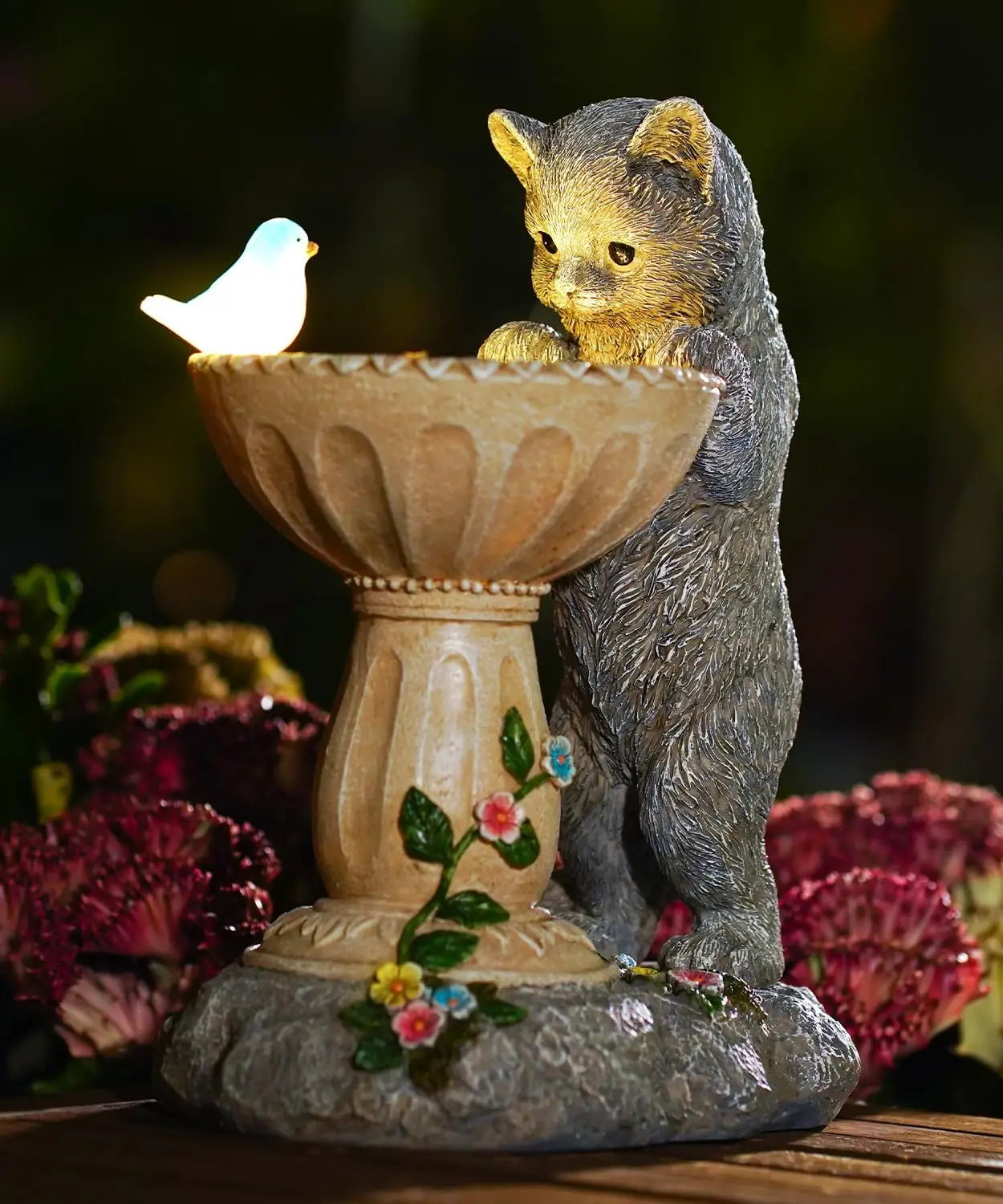 

Solar Cat Garden Decor: Outdoor Statues Ornaments for Outside Decorations Yard Art Lawn Porch Patio Balcony - Christmas B