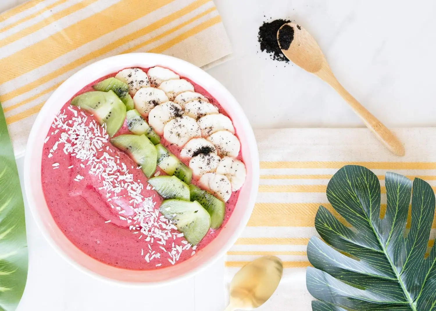 Blendtec Classic 575 Blender  WildSide+ Jar (90 oz)  ProfessionalGrade Power  Self-Cleaning 4 Pre-programmed Cycles