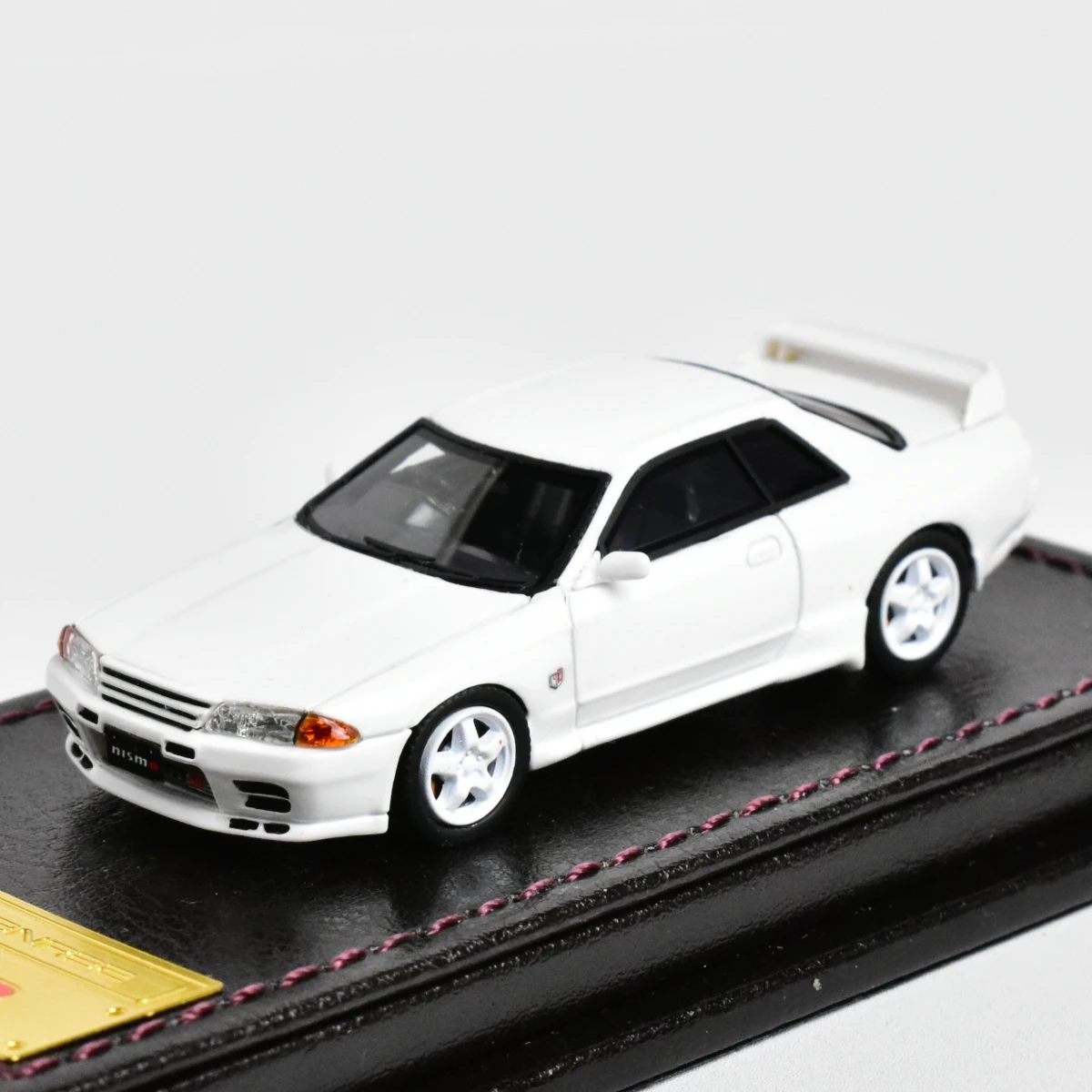 Ignition IG 1:64  GTR R32 NISMO CRS Diecast Model Cat