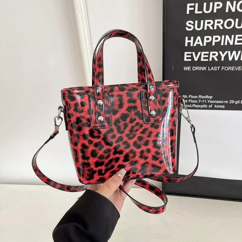 

High-Quality Leather Crossbody Bag For Women Classic Elegant Shoulder Bag Messenger Style Luxury Handbags