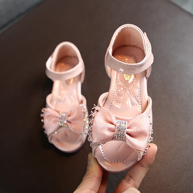 Summer Girls Flat Sandals Patent Leather Shoes For Kids 2-8 Years Little Girl Fashion Sequined Bow Princess Sandals Size 22-31