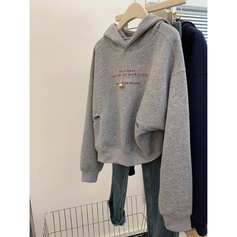 

Gray Hooded Pullover Sweatshirt for Women Autumn and Winter Loose Top