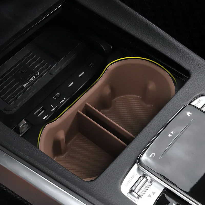 

Suitable for Mercedes-Benz GLB220/EQB/GLA/A200L central control water cup pad storage box EQA supplies interior cla