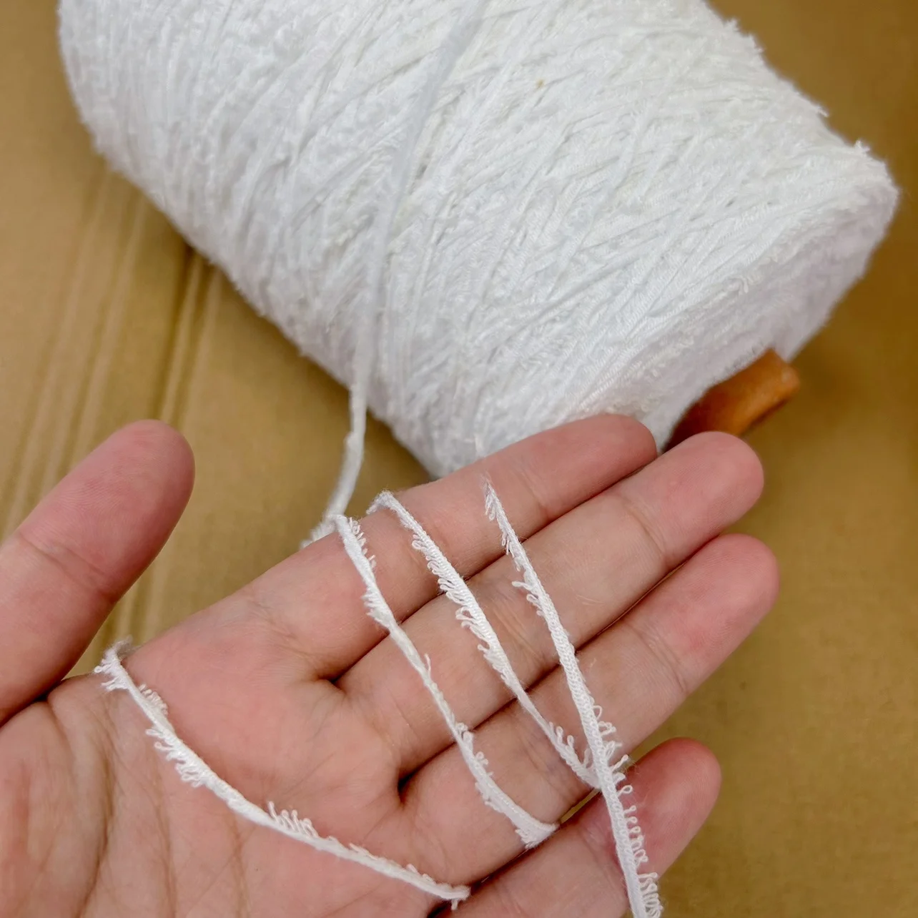 

Высококачественная пряжа из чистого хлопка, 500 г, плоская, мягкая, летняя, для вязания крючком и спицами, для одежды и аксессуаров