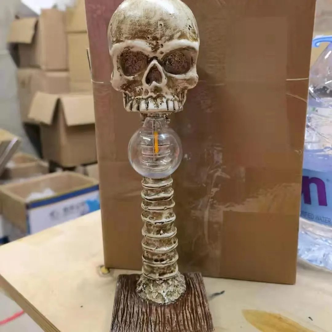 Ghost Head Skull Night Light Halloween Ornament Resin Crafts Home Decoration
