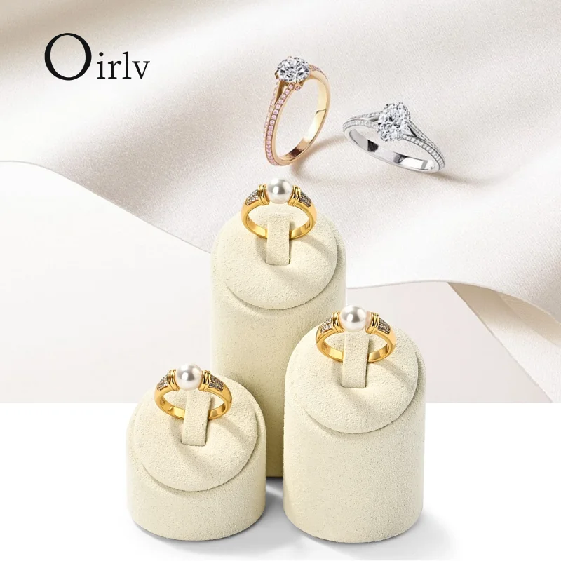 

‌Elegant Triple Ring Display Stands Premium White Velvet Jewelry Organizers for Rings 3-Piece Base Holder, Wedding & Gift Ready
