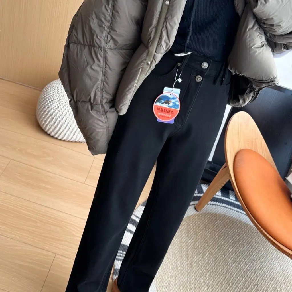 Damskie ocieplane spodnie zimowe z grubego, ciepłego aksamitu norkowego, z prostymi nogawkami, podszyte polarem, model F120111