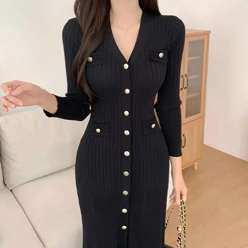 2024 primavera autunno moda coreana Sexy Split elegante aderente abiti lavorati a maglia per le donne Chic scollo a V manica lunga bottone Midi Dress